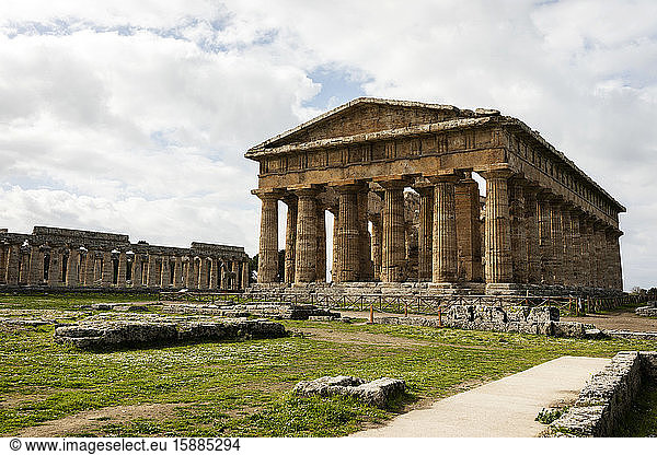 Spülungen des Hera-Tempels  Paestum  Italien