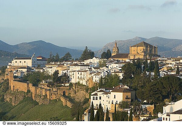 Spain  Andalucia  Malaga Province  Ronda  white villages road (Ruta de los Pueblos Blancos)  general view of the eastern side of the city and the Xijara fortified wall