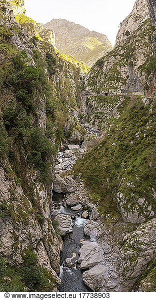 Spain  Province of Leon  Leon  River flowing through narrow canyon in Picos de Europa mountains