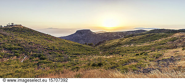 Spanien  Kanarische Inseln  La Gomera  Panorama des Tafelbergs bei Sonnenuntergang