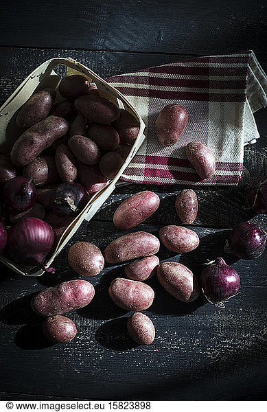 Spanish onions and Cheyenne potatoes