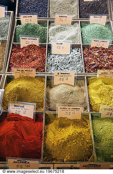 Spice stall at the Cours Massena market in the old town  Antibes  Alpes Maritimes  Provence  France.