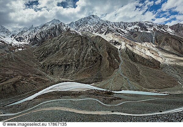 Spiti valley  river  road in Himalayas. Himachal Pradesh  India  Asia