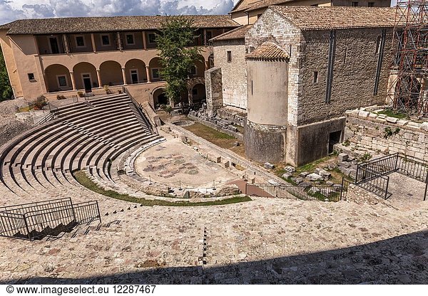 Spoleto (Italy): view of the Roman amphitheater.