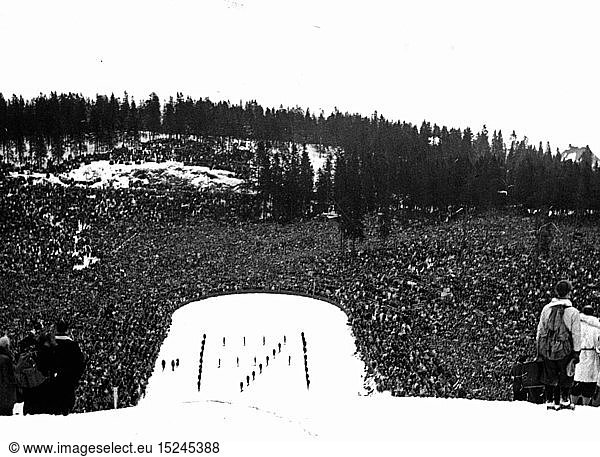sports winter sports ski jumping Holmenkollen ski jump preparation for a competition Oslo 1930s