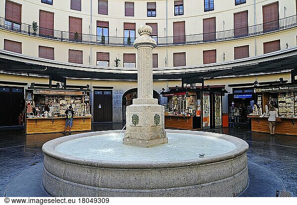 Springbrunnen  Plaza Redonda  Platz  Valencia  Valencianische Gemeinschaft  Spanien  Europa