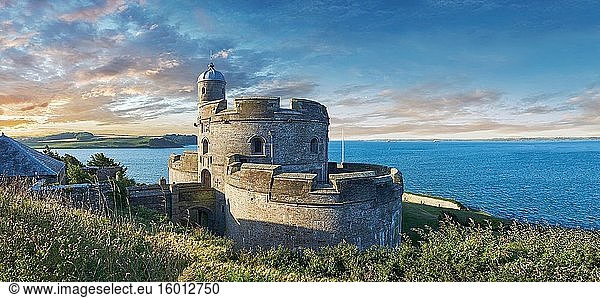 St Mawes Castel eine Tudor-Küstenfestung (1540) erbaut für König Heinrich VIII. in Falmouth Cornwall England.