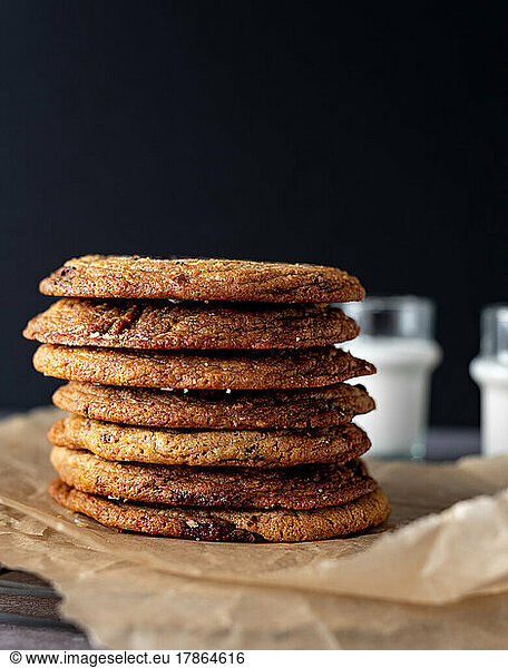 Stack of crispy chocolate chip cookies