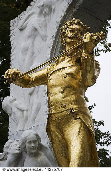 Stadpark  Johann Strauss Monument  Vienna  Austria  Europe