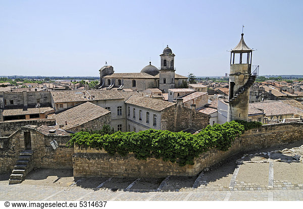 Stadtübersicht  Beaucaire  Languedoc Roussillon  Frankreich  Europa