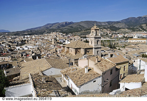 Stadtübersicht Dächer Kirche Caravaca de la Cruz heilige Stadt Murcia Spanien Europa