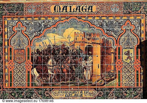 Stadt Sevilla  am Plaza de Espana  Ornamente aus Fliesen  Details der Ornamentik  die die 48 Provinzen Spaniens präsentieren  hier Malaga  Karten der Provinzen  Mosaike historischer Ereignisse  Andalusien  Spanien  Europa