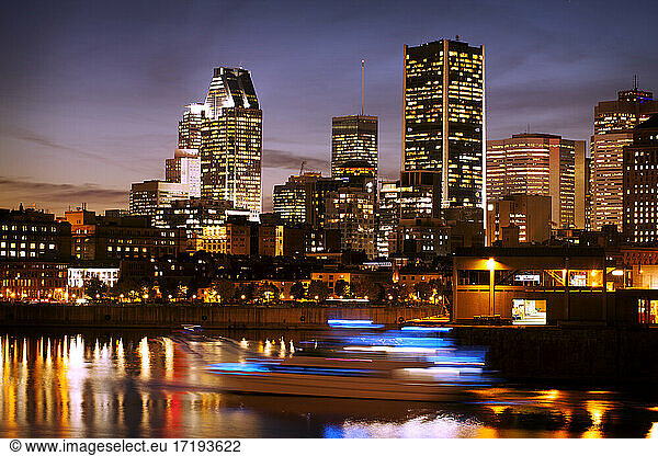 Stadtbild von Montreal am Abend