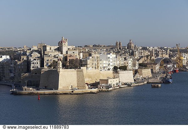 Stadtbild von Senglea  Blick von Valletta  Die drei Städte  Malta  Europa