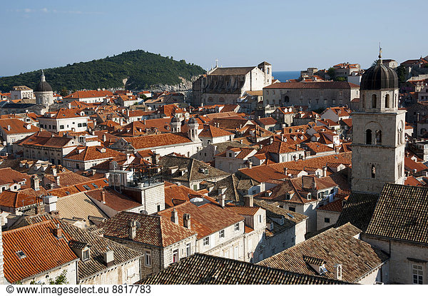 Stadtmauer über Stadt Geschichte Ansicht Kroatien Dalmatien Dubrovnik