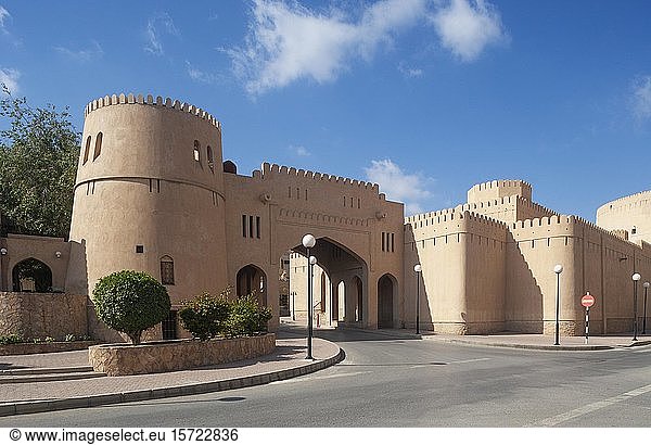 Stadtmauer  Stadttor  Nizwa  Ad Dakhiliyah  Oman  Asien