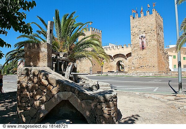 Stadttor  Alcudia  Mallorca  Balearische Inseln  Balearen  Spanien  Europa