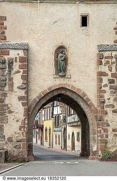 Stadttor von Boersch  Elsass  Frankreich  Europa