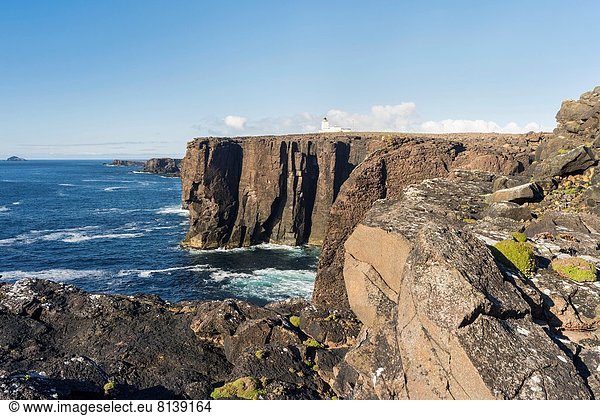 Stapel  Anschnitt  zeigen  überqueren  Europa  Attraktivität  Großbritannien  Steilküste  Meer  Wahrzeichen  Insel  Shetlandinseln  Mitteleuropa  Kreuz  Mai  Nordeuropa  alt  Schottland  Vulcano