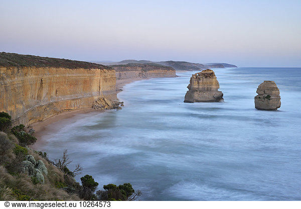 Stapel Victoria Australien Abenddämmerung Great Ocean Road Kalkstein