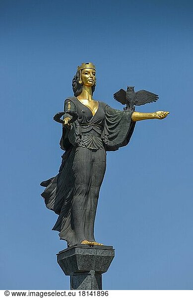 Statue der Heiligen Sofia  Sofia  Heilige Sofia  Bulgarien  Europa