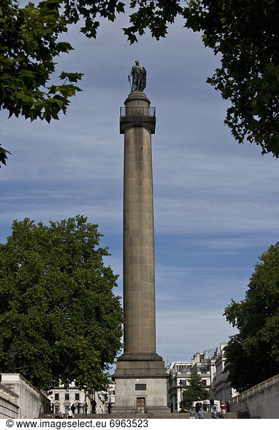 Statue  London  England