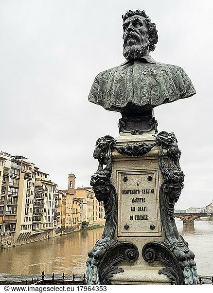 Statue of the Italian goldsmith and sculptor Benvenuto Cellini  Florence  Tuscany  Italy  Europe