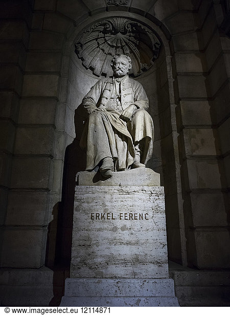 Statue von Ferenc Erkel  dem ungarischen Komponisten  Dirigenten und Pianisten; Budapest  Budapest  Ungarn