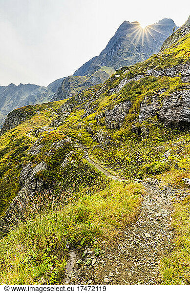 Steep footpath at Hochjoch pass
