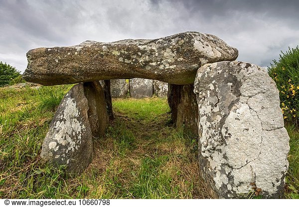 stehend Jungsteinzeit Neolithikum Spätsteinzeit Frankreich Europa Stein französisch Hünengrab Bretagne Morbihan