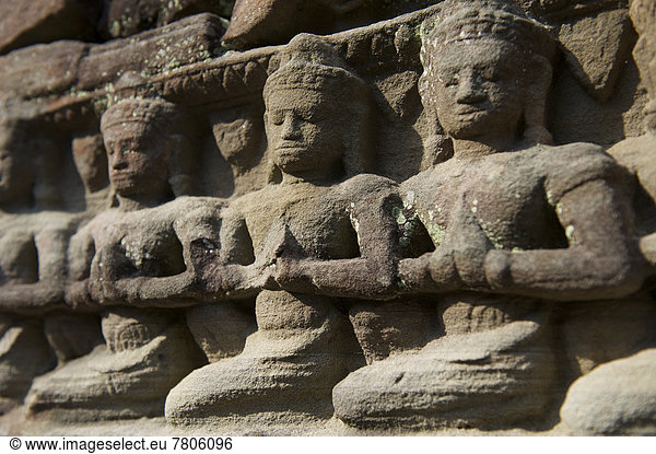 Steinfiguren am buddhistischen Tempel Ta Som