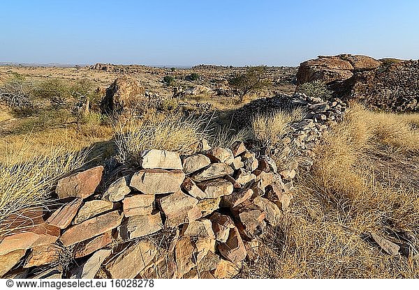 Steinzeitliche Siedlungen an der archäologischen Stätte Mmamagwa. Mashatu-Wildreservat. Nördliches Tuli-Wildreservat. Botswana.