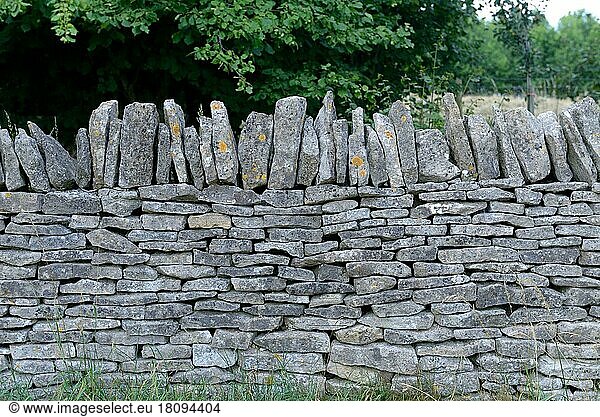 Stone wall  Great Britain  layered stones  England  Great Britain