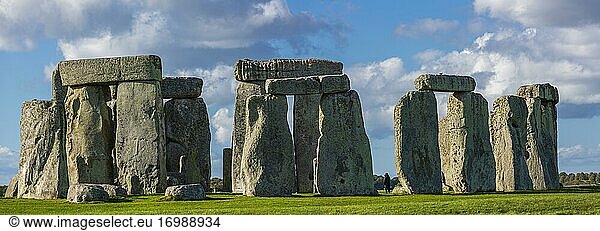 Stonehenge  neolithische Kultstätte  Steinkreis aus der Jungsteinzeit  UNESCO Weltkulturerbe Stonehenge  Avebury and Associated Sites  Wiltshire  England  Großbritannien  Europa