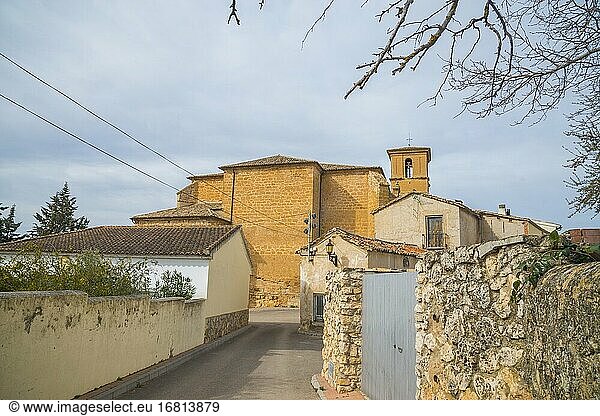 Straße. Buendia  Provinz Cuenca  Kastilien-La Mancha  Spanien.