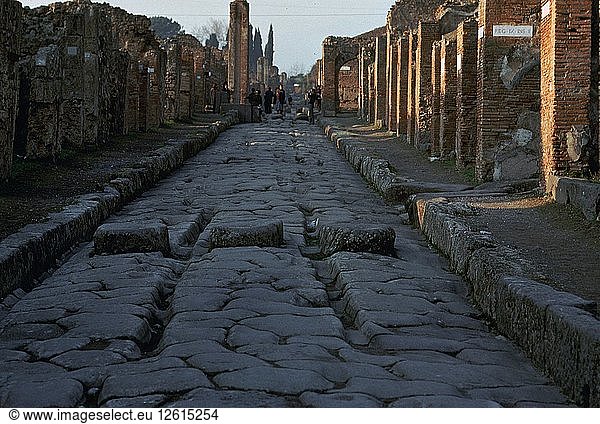 Straße in der römischen Stadt Pompeji  1. Jahrhundert. Künstler: Unbekannt