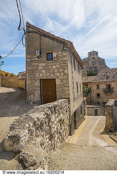 Straße. Palenzuela  Provinz Palencia  Kastilien-León  Spanien.
