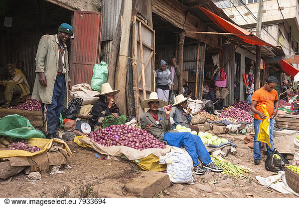 Straßenmarkt  Mercato von Addis Abeba