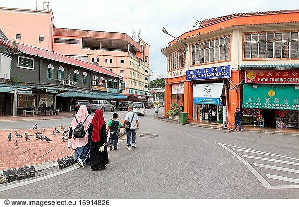 Straßenszene in der Altstadt von Kuching  Kuching  Sarawak  Malaysia  Asien