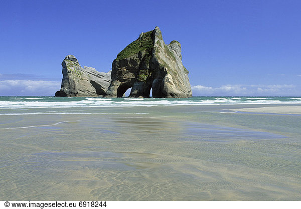 Strand Torbogen Insel neuseeländische Südinsel Golden Bay Neuseeland