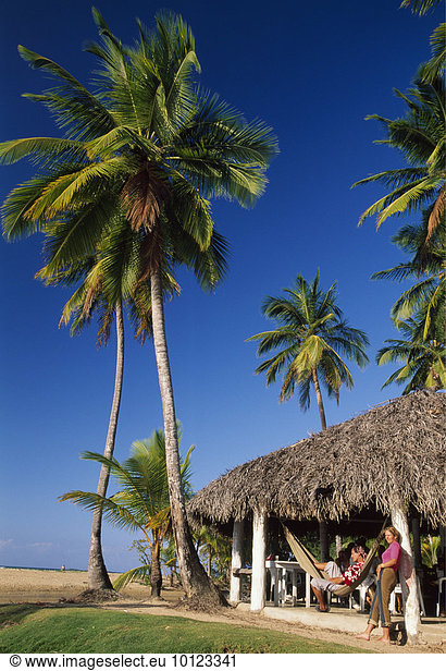 Strandbar in Las Terrenas  Samana Halbinsel  Dominikanische Republik  Karibik  Nordamerika