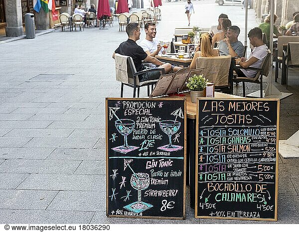Street café  Madrid  capital  Spain  Southern Europe  Europe