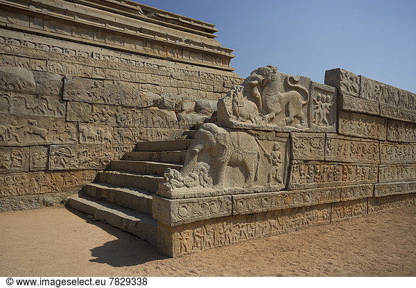 Stufe Reise Architektur Ruine Kultur Tourismus UNESCO-Welterbe Asien Indien Karnataka