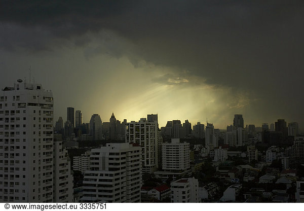 Sturm über Zentral-Bangkok