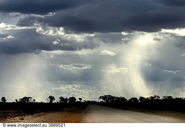 Sturm im australischen Outback  Northern Territory  Australien