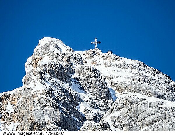 Summit cross  Hoher Dachstein  highest mountain in Styria  Styria  Austria  Europe