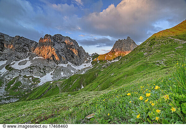 Sunlight on mountains at Carnic Alps  Carinthia  Austria