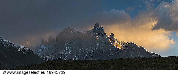 Sunrise Paine Massif (Cordillera Paine)  the iconic mountains in Torres del Paine National Park  Patagonia  Chile