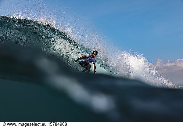 Surfer  Bali Indonesien