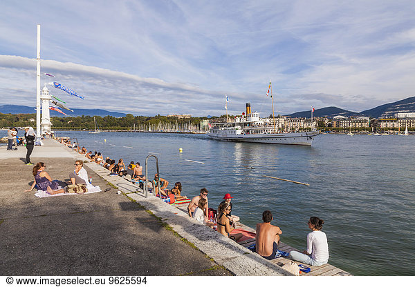 Switzerland  Geneva  Lake Geneva  paddlesteamer Savoie and people on quay